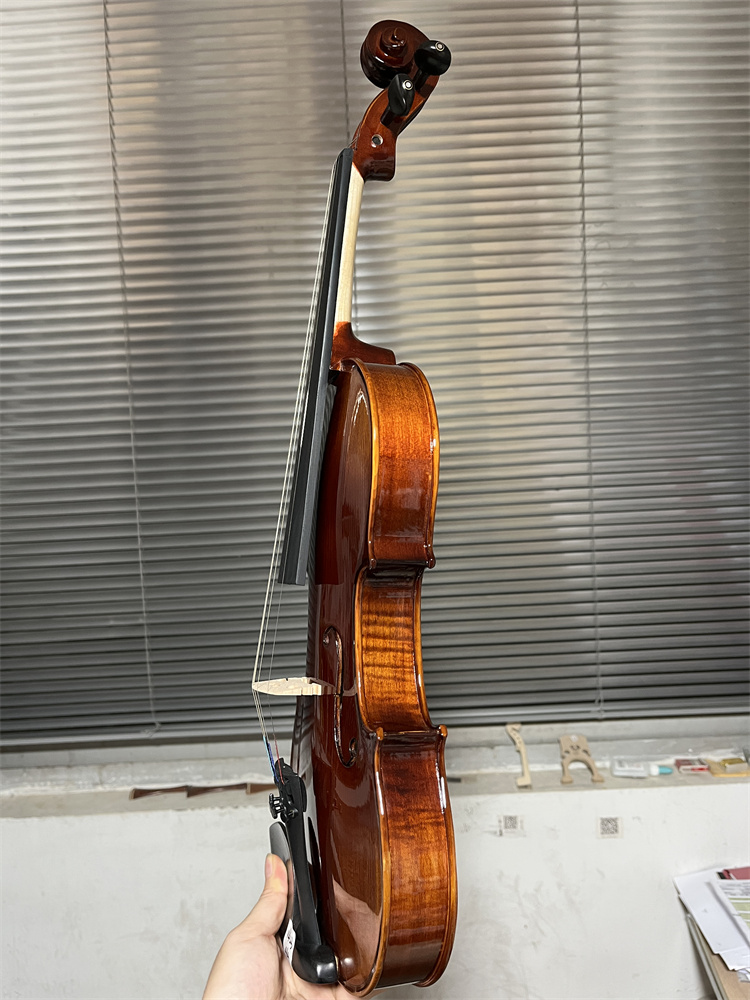 Foto Real Violino 4/4 de Madei - Musical Instrument Photo avaliação e preço